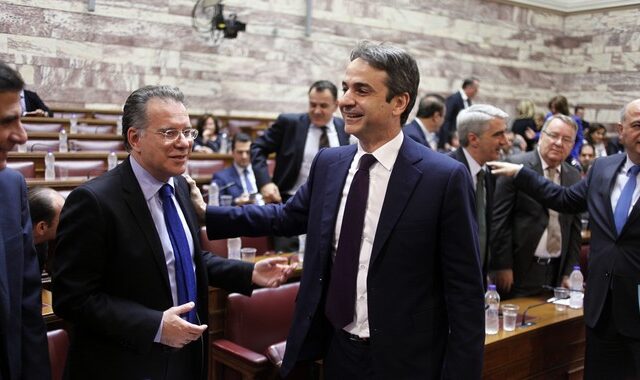 ΝΔ: Ακούμε την κριτική για την αποχώρηση μας από τη βουλή για τις offshore