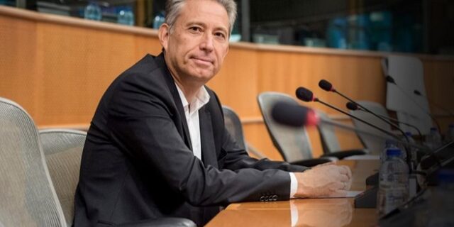 Άρθρο Χρυσόγονου στο News247: Βαθιά τομή στο Σύνταγμα προς την κατεύθυνση του εκδημοκρατισμού