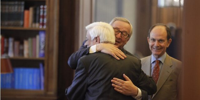 Γιούνκερ σε Παυλόπουλο: Τελικά εμείς νικήσαμε και όχι όσοι ήθελαν Grexit. Ζήτω οι Έλληνες