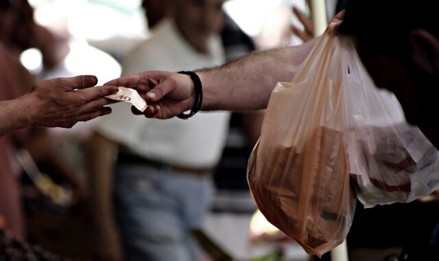 Στην πρώτη θέση της ΕΕ σε κατανάλωση πλαστικής σακούλας η Ελλάδα