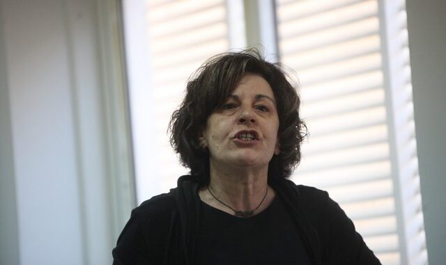 Μητέρα Φύσσα: Κυκλοφορούμε στον ίδιο δρόμο με τους δολοφόνους του Παύλου
