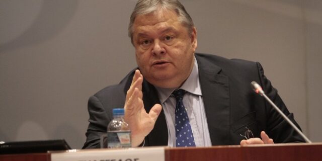 Βενιζέλος: Συνταγματικές αλλαγές με δημοψήφισμα επιχείρησε μόνο η δικτατορία