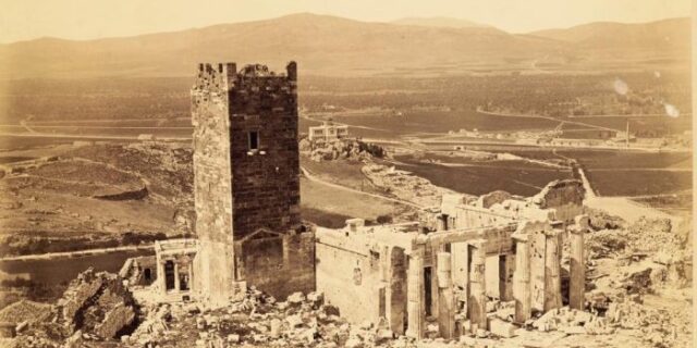 Μηχανή του Χρόνου: Ο χαμένος Πύργος της Ακρόπολης