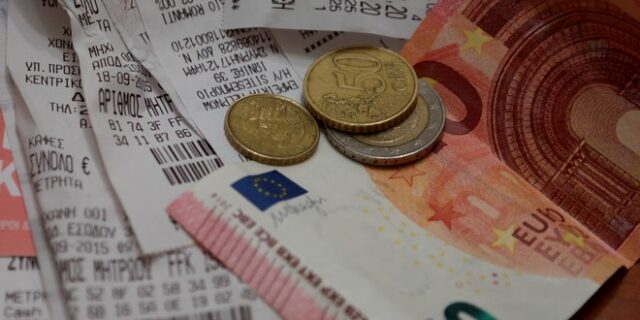 Τι θα πληρώνουν οι παραβάτες που δεν κόβουν αποδείξεις με βάση τα νέα πρόστιμα