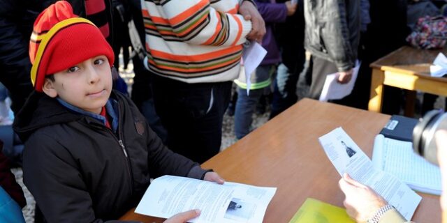 Περισσότεροι από 15.500 οι αιτούντες άσυλο στην ηπειρωτική Ελλάδα