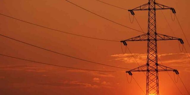 H ΔΕΗ προκήρυξε διεθνή διαγωνισμό για το 24% του ΑΔΜΗΕ