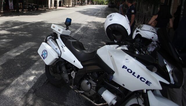 Ληστεία και καταδίωξη στο Αιγάλεω. Συνελήφθησαν οι δράστες