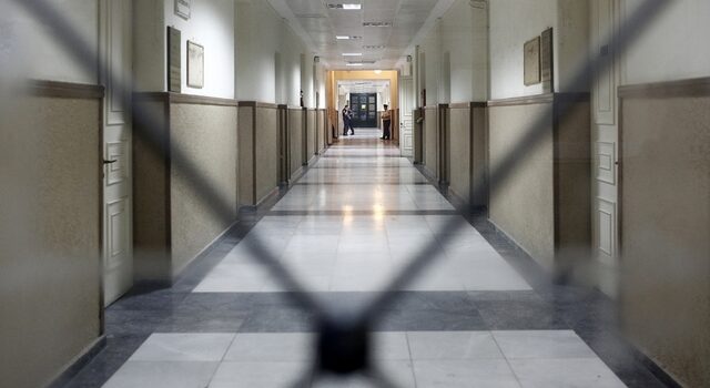 Εξαιρείται η Δικαιοσύνη από διατάξεις του πόθεν έσχες