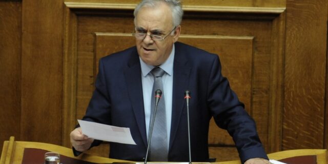 Αποκλείει ‘μεγάλη απομείωση’ του χρέους ο Δραγασάκης