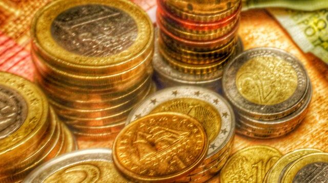 Παραιτήθηκαν τα μέλη
του Ταμείου Χρηματοπιστωτικής Σταθερότητας
