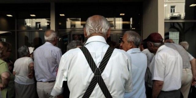 ΕΚΑΣ: Μείωση ποσού, όχι δικαιούχων σχεδιάζει το υπουργείο Εργασίας