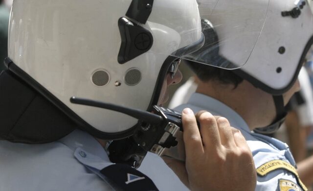 Τα λεφτά του κουμπαρά του δώρησε ένας 14χρονος στην ΕΛ.ΑΣ.