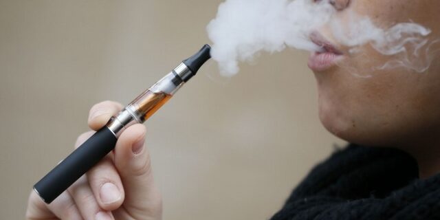Αυστηρότεροι οι όροι για την κυκλοφορία του ηλεκτρονικού τσιγάρου
