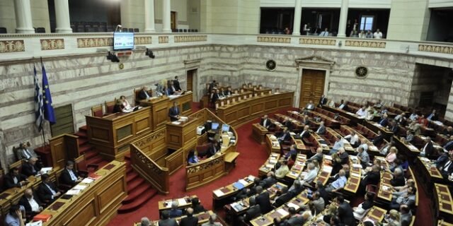 Κυβέρνηση: Καταψηφίστηκε η εξεταστική, τελείωσε η σπέκουλα