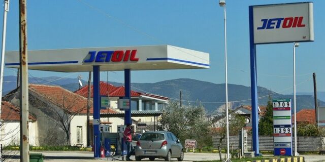 Πώς οι φόροι και η κρίση ‘έσβησαν’ τις εταιρείες καυσίμων με πρώτο το Μαμιδάκη