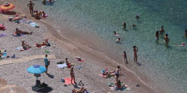 Αίθριος καιρός με ζέστη σήμερα Παρασκευή