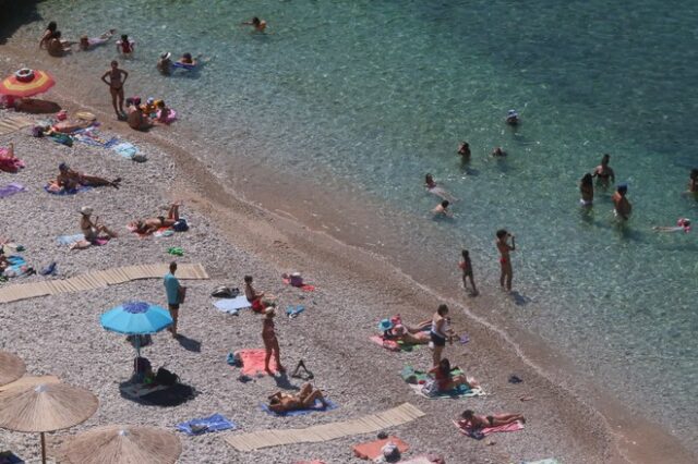 Αίθριος καιρός με ζέστη σήμερα Παρασκευή
