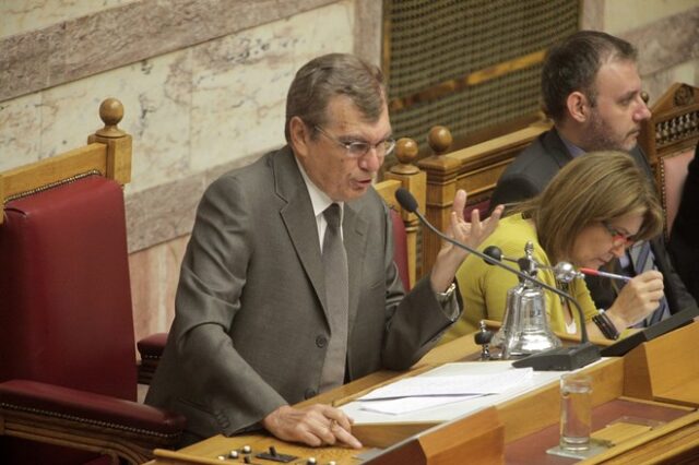 Στην Εξεταστική καλείται ο πρώην υπουργός Υγείας Δημήτρης Κρεμαστινός