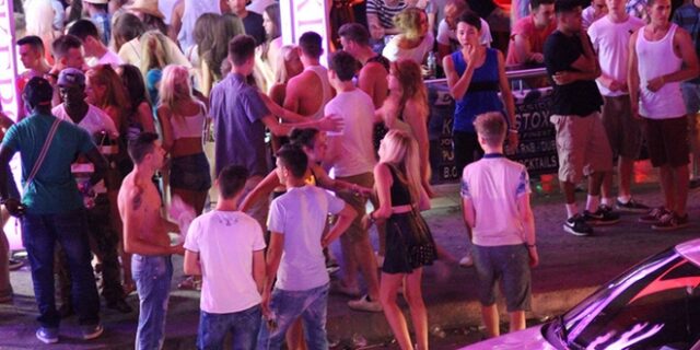 Απανωτά τα κρούσματα ληστειών νεαρών Σέρβων σε βάρος Βρετανών στον Λαγανά