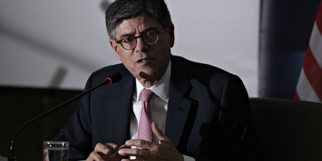 Τζακ Λιού: Μέρος της λύσης η ελάφρυνση του χρέους