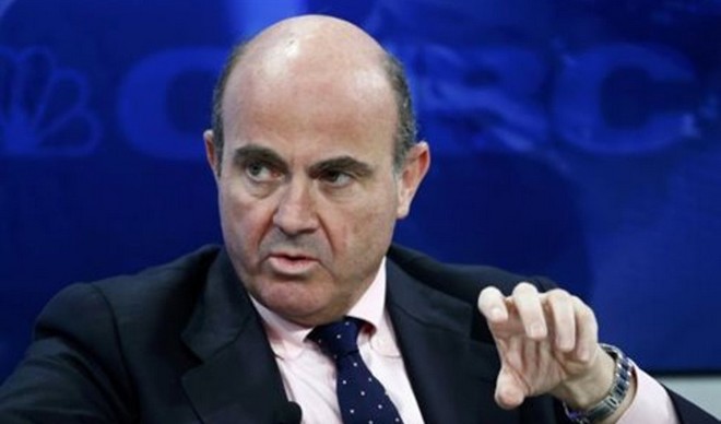 Bloomberg: Έχει ξεκινήσει η τεχνική ανάλυση για τα μέτρα μείωσης του ελληνικού χρέους