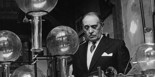 Μηχανή του Χρόνου: Όταν μεταμόσχευαν όρχεις χιμπατζήδων σε άντρες με πρόβλημα στύσης