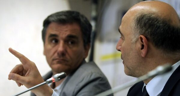 Μοσχοβισί: Μην χαλαρώνετε με το πρόγραμμα
