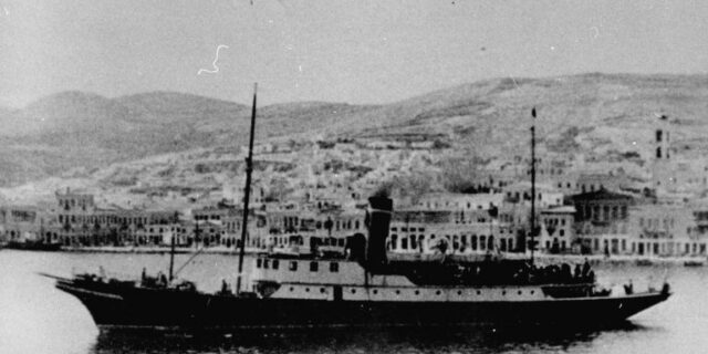 Μηχανή του Χρόνου: Πειραιάς – Σύρος σε επτά ώρες και αποβίβαση με βάρκες