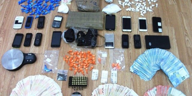 Συλλήψεις για διακίνηση ναρκωτικών σε διάφορες περιοχές της Αττικής