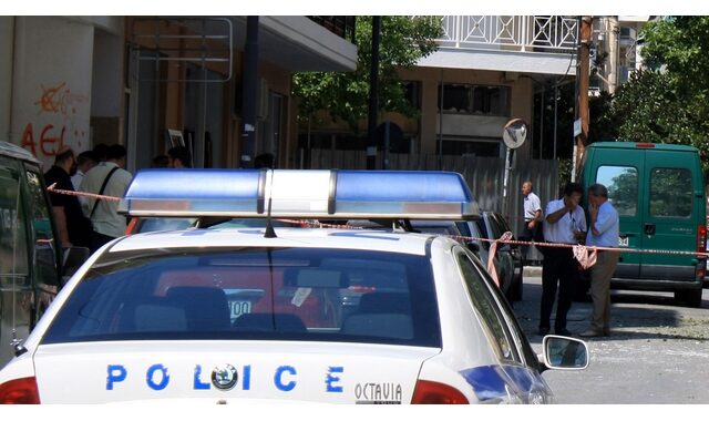 Έκρηξη αυτοσχέδιου εμπρηστικού μηχανισμού τα ξημερώματα σε ξενοδοχείο στην Βουλιαγμένη