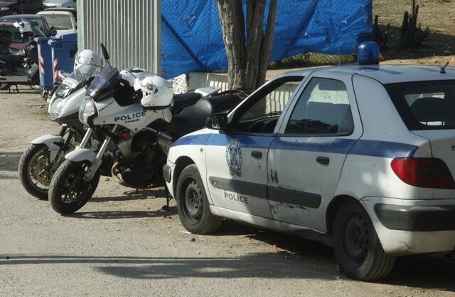 Εξαπατούσαν ηλικιωμένους μέχρι που έπεσαν στον πατέρα ενός αστυνομικού