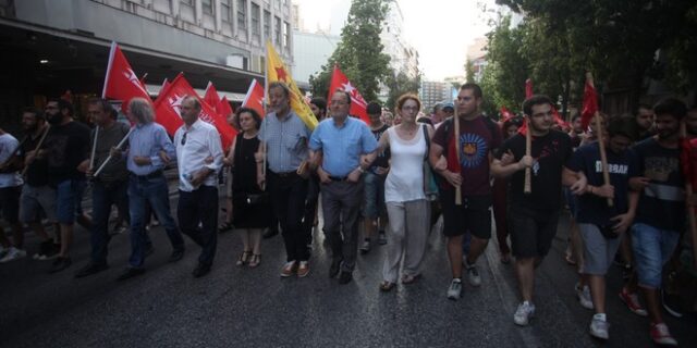 Ολοκληρώθηκε η πορεία της ΛΑΕ για τον έναν χρόνο από το δημοψήφισμα