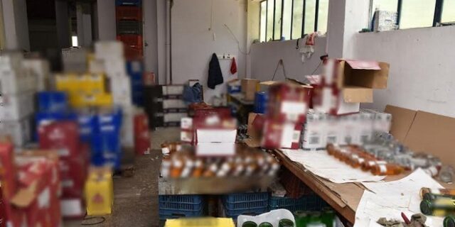 Κύκλωμα λαθρεμπορίου ποτών “έσπρωχνε” ποτά-μπόμπες στην κατανάλωση