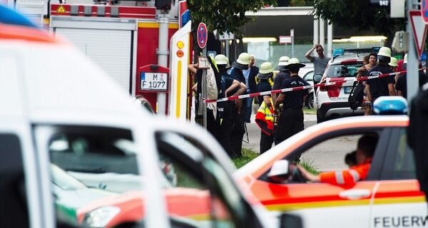 Τηλέφωνα επικοινωνίας για Έλληνες στο Μόναχο