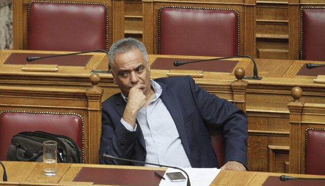‘Βαρίδι του ΠΑΣΟΚ’ αποκάλεσε ο Σκουρλέτης τον Γ. Μανιάτη