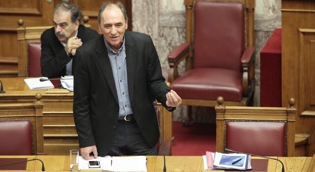 Σταθάκης: Θα έχουν κλείσει τα προαπαιτούμενα ως το τέλος του μήνα