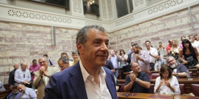 Θεοδωράκης: Να ανοίξουμε επιτέλους το θέμα της ευθανασίας