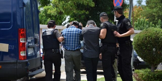 Στην Καβάλα για λόγους ασφαλείας μεταφέρθηκαν οι 8 Τούρκοι στρατιωτικοί
