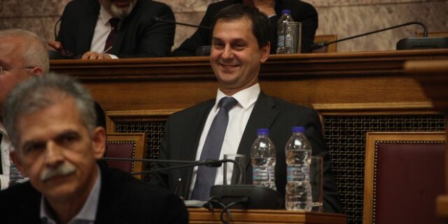 Κόμμα φτιάχνει και ο Χάρης Θεοχάρης