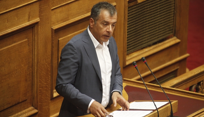 Θεοδωράκης: Η Βουλή είπε όχι στην εξαπάτηση. Ηττηθήκατε