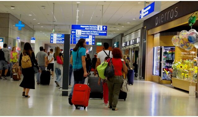 Ανησυχούν οι ξενοδόχοι της Αθήνας από την πτώση της τουριστικής κίνησης