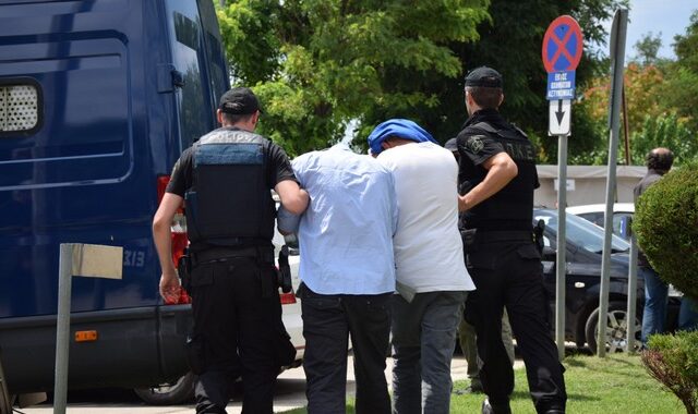 Στην Αθήνα οι 8 Τούρκοι στρατιωτικοί