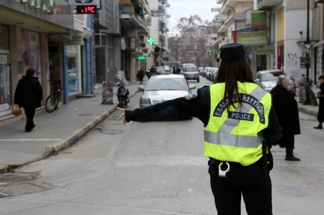 Εκτός κυκλοφορίας η οδός Τσαμαδού στον Περαία λόγω καθίζησης