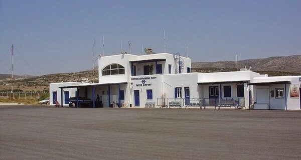 Στην αντεπίθεση το Μαξίμου για την Πάρο: Η λάσπη δεν οδηγεί πουθενά. Ας βρουν κάτι σοβαρότερο να ασχοληθούν. Περαστικά