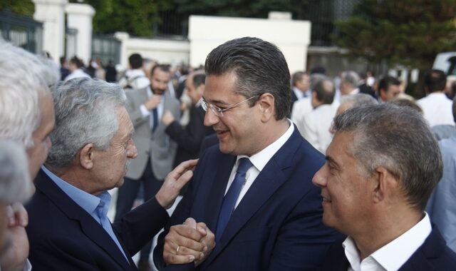 Ο Τζίτζι υπέρ της αναθεώρησης Τσίπρα