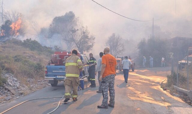 Μεγάλη φωτιά στη Χίο. Σε κατάσταση έκτακτης ανάγκης το νησί