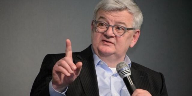 Φίσερ: Τυφώνας το Brexit για τη Βρετανία, καταιγίδα για την Ε.Ε.