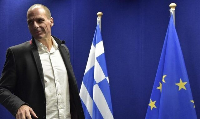 Σύγκρουση Βαρουφάκη, Παππά, Κοτζιά για το δημοψήφισμα