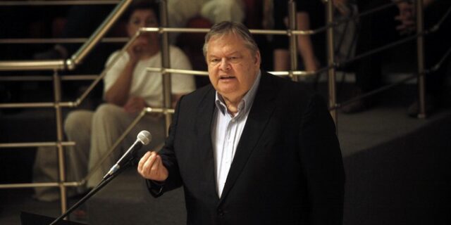 Βενιζέλος: Περάσαμε ξυστά από την κατάλυση του δημοκρατικού πολιτεύματος