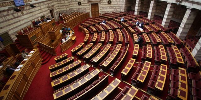 Εκλογικός Νόμος: LIVE η συζήτηση στη Βουλή